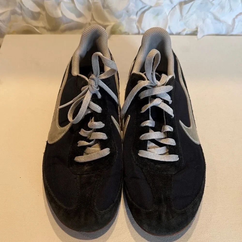 Nike Black and Light Gray Low-Top Sneakers